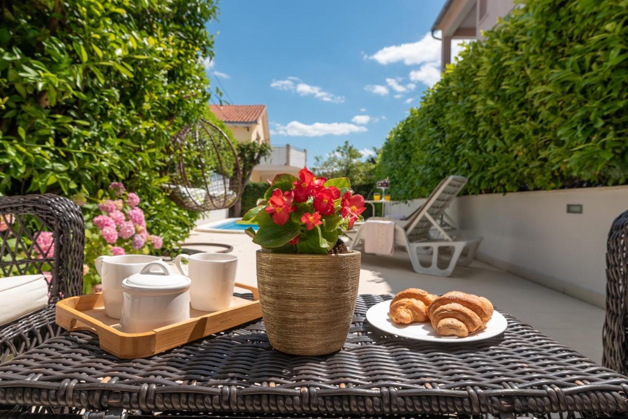 Apartments Orlic Трогир Екстериор снимка