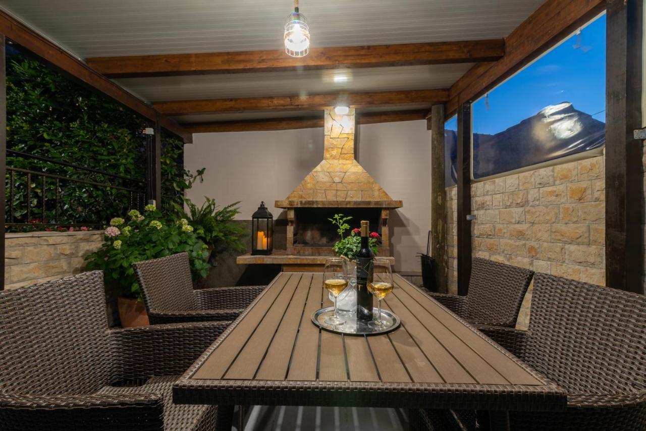 Apartments Orlic Трогир Екстериор снимка