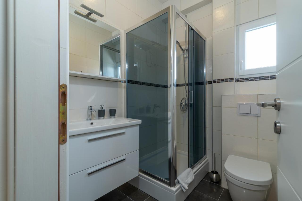 Apartments Orlic Трогир Екстериор снимка