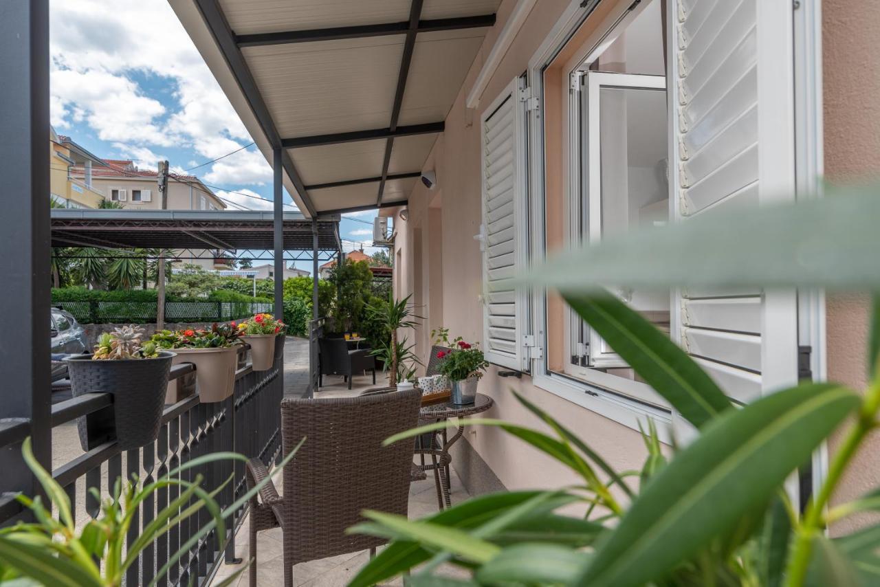 Apartments Orlic Трогир Екстериор снимка