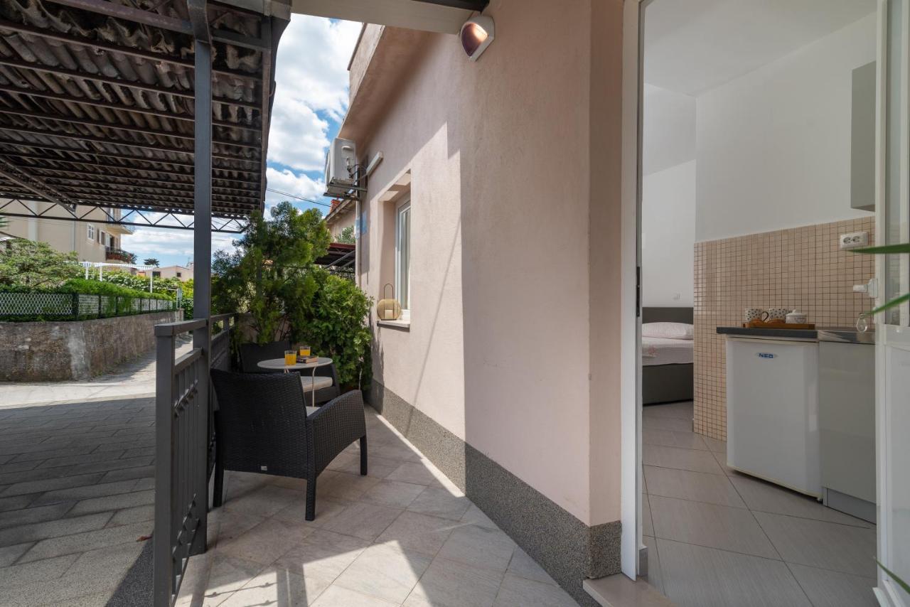 Apartments Orlic Трогир Екстериор снимка