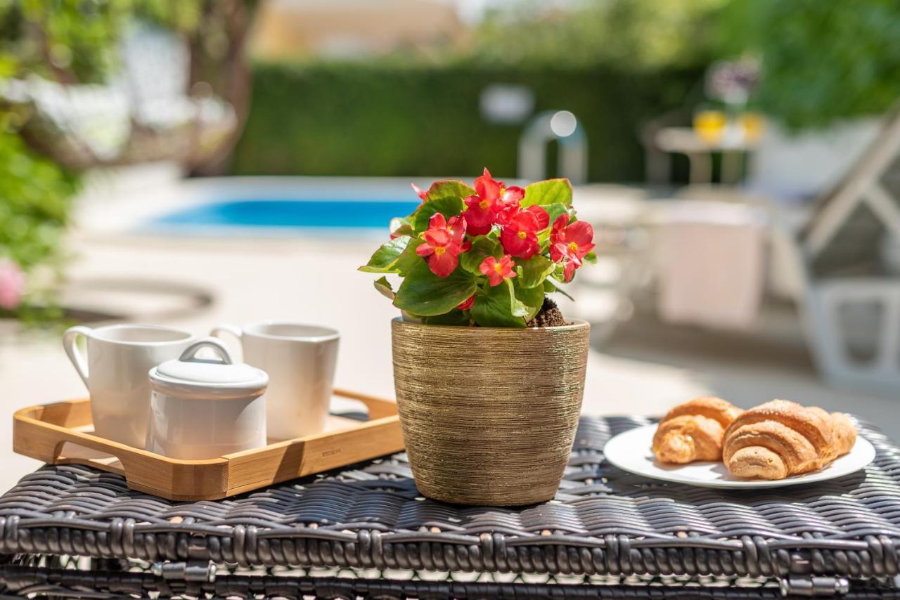Apartments Orlic Трогир Екстериор снимка
