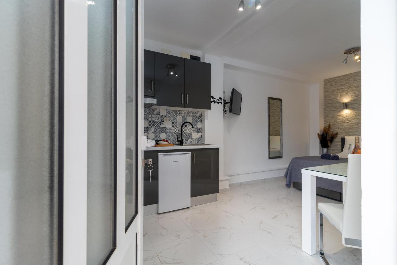 Apartments Orlic Трогир Екстериор снимка